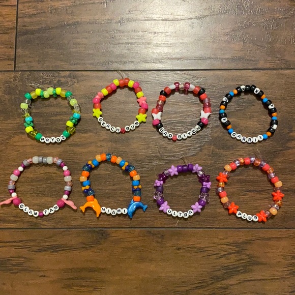 Set of 10 Random Kandi Bracelets - Picture 8 of 9